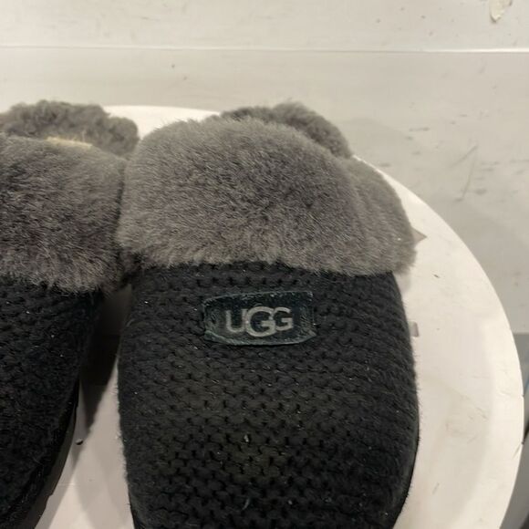 UGG Cozy slip-on slippers Womens Sz 9.5 Knit Upper Fur lining Black Gray - Picture 4 of 11